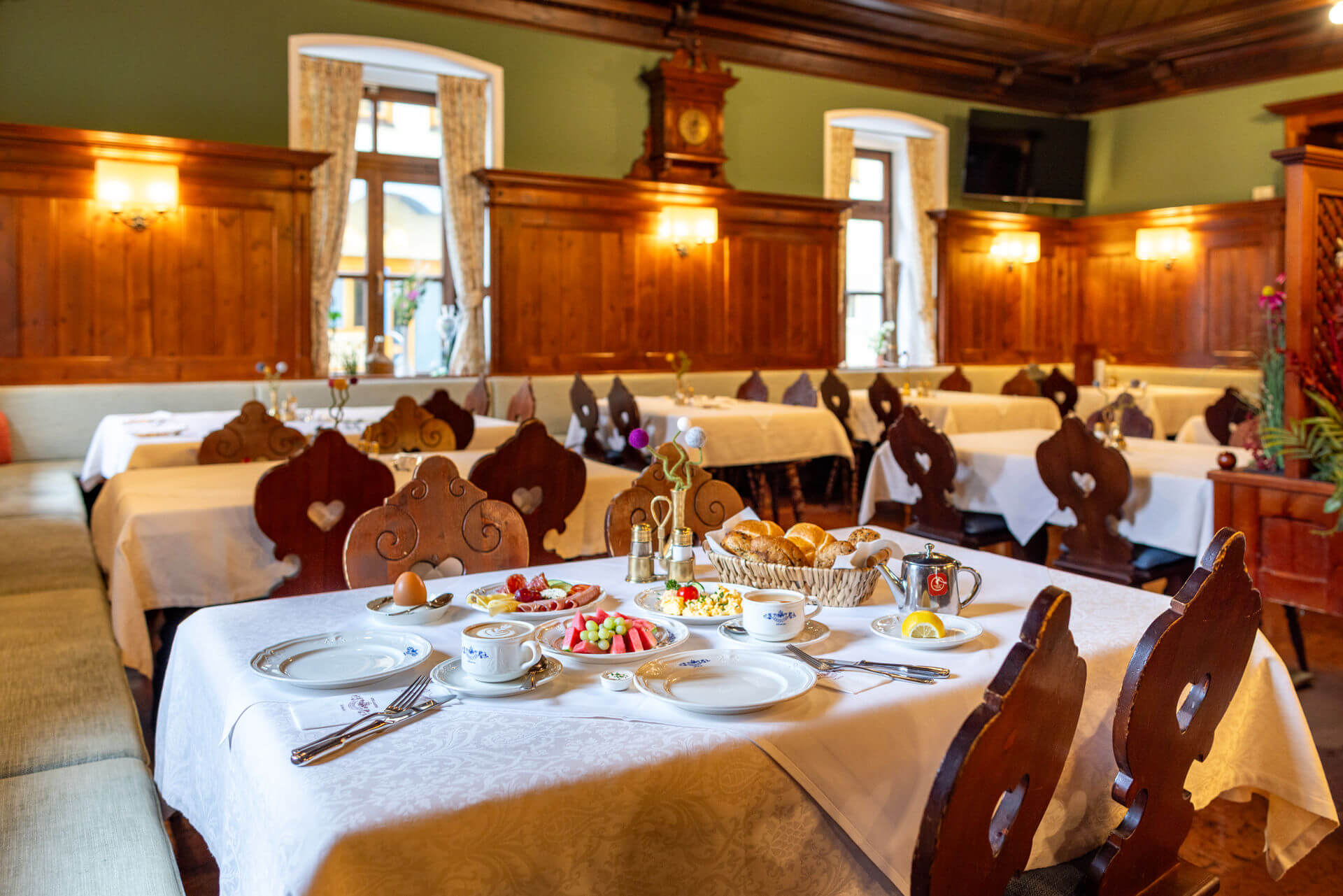 Essbereich mit Frühstück