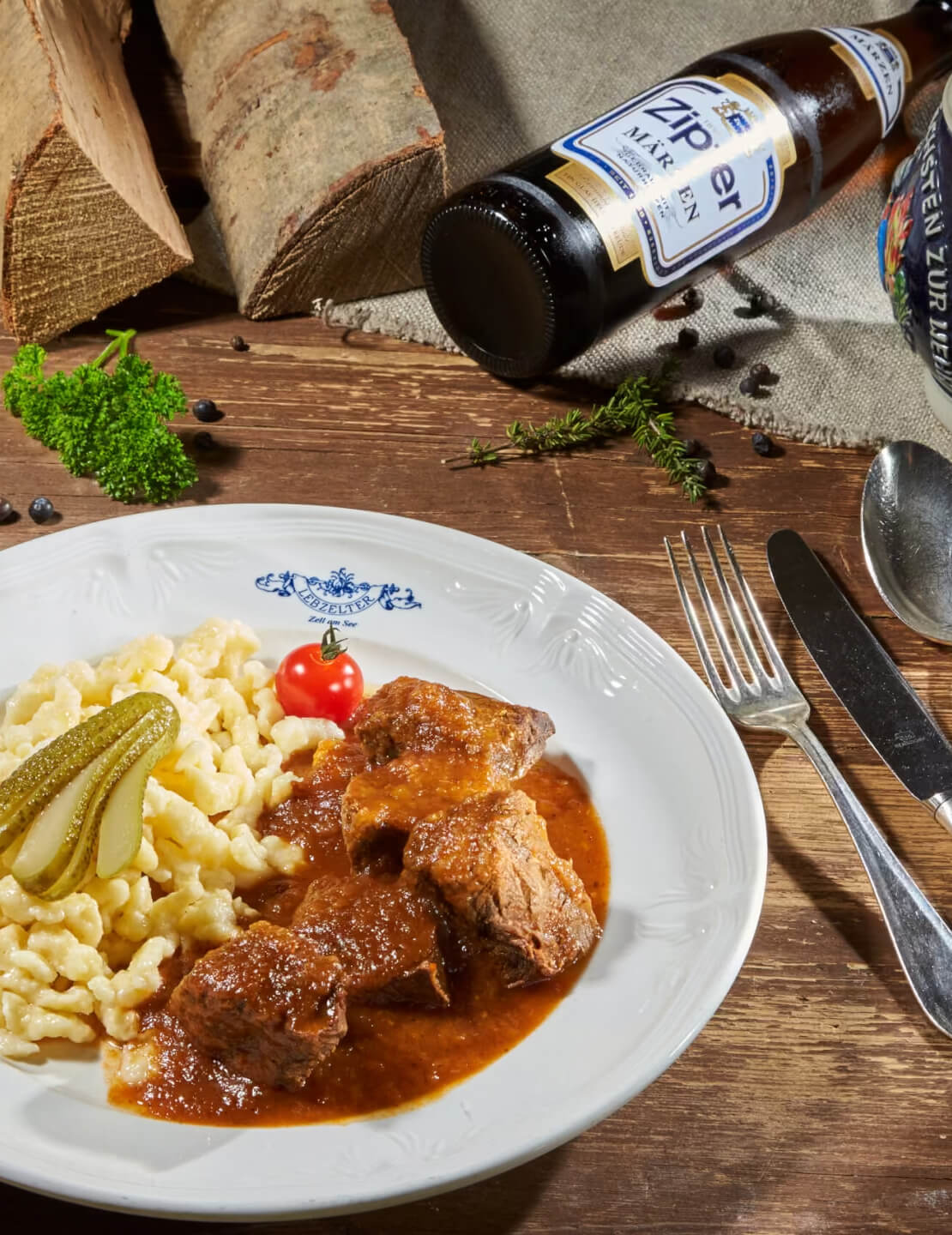 Gulasch mit Spätzle